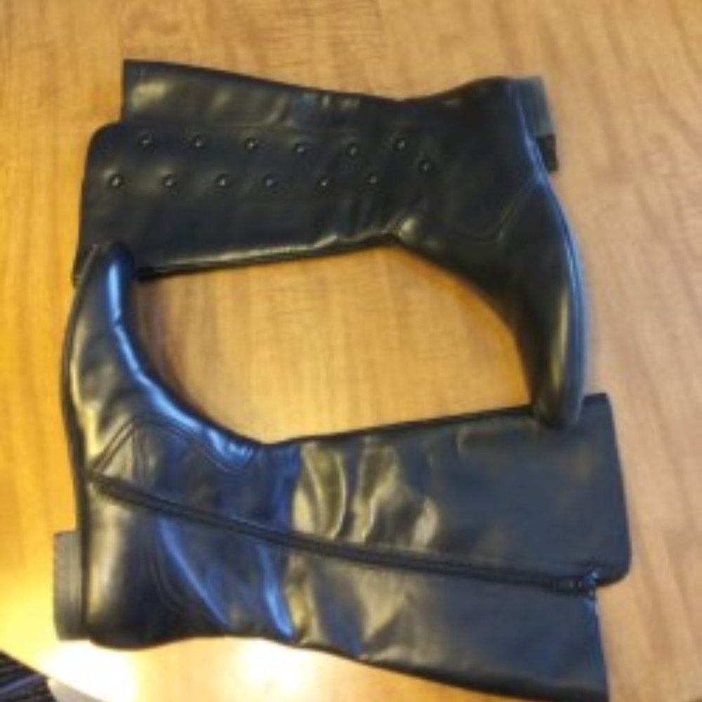 Born Martika Black Leather Boots SIze 9